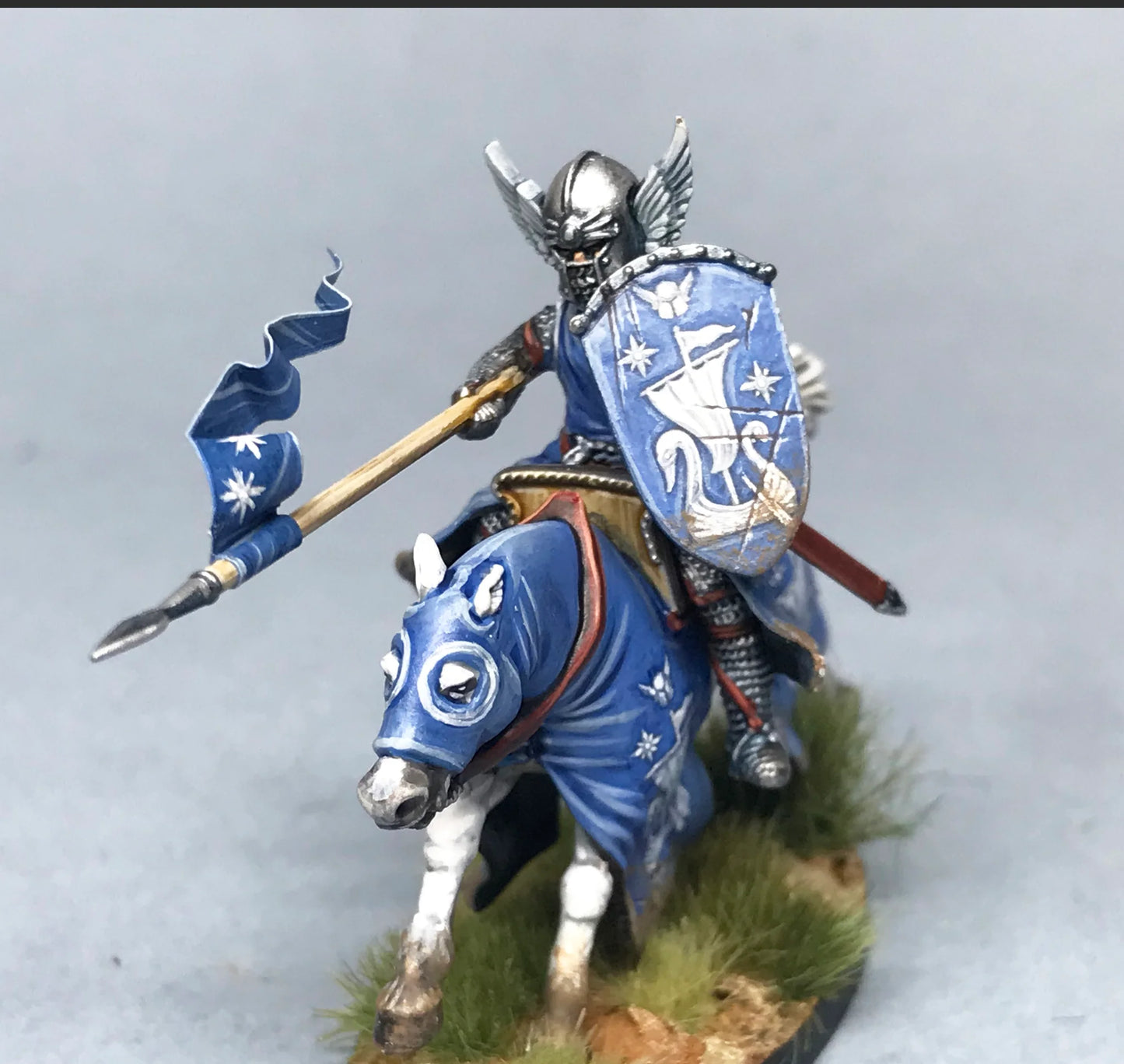 Medieval & Fantasy Heads, Cloaks & Shields